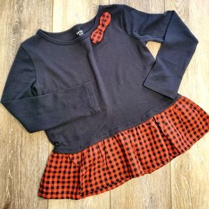 Carter's girl's black and red plaid Christmas top Size 5.